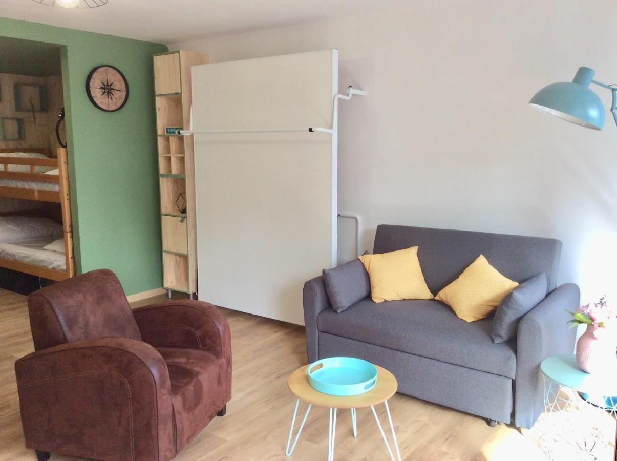 Les Obiones, Vue Laterale Mer, Fort Mahon Plage, Magnifique Studio Cabine 4P, Avec Balcon , Parking Prive Gratuit, Wifi, Classe 2 Etoiles, Exposition Plein Sud En Baie De Somme Luaran gambar