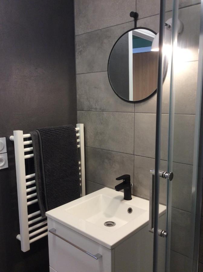 Les Obiones, Vue Laterale Mer, Fort Mahon Plage, Magnifique Studio Cabine 4P, Avec Balcon , Parking Prive Gratuit, Wifi, Classe 2 Etoiles, Exposition Plein Sud En Baie De Somme Luaran gambar