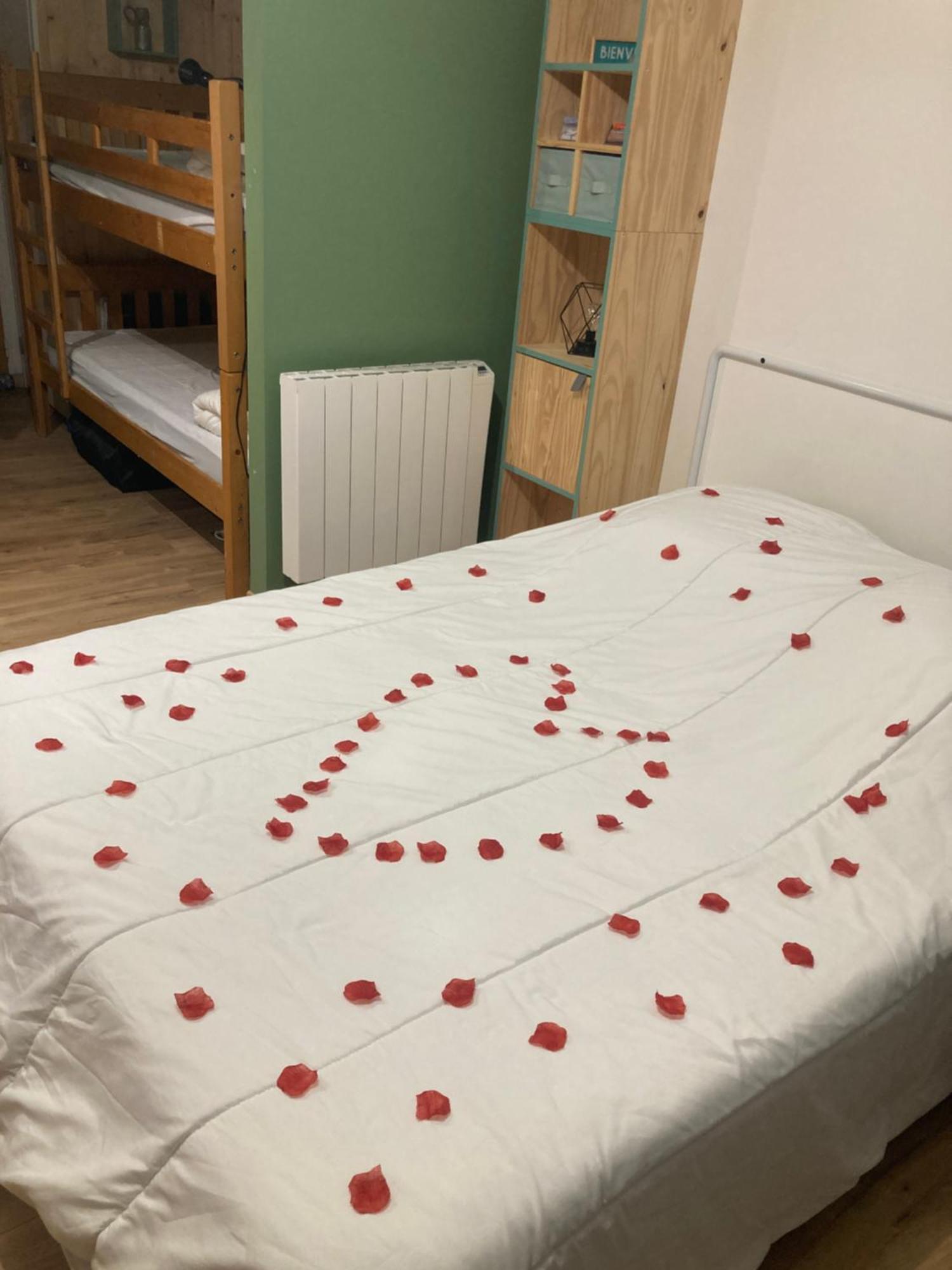 Les Obiones, Vue Laterale Mer, Fort Mahon Plage, Magnifique Studio Cabine 4P, Avec Balcon , Parking Prive Gratuit, Wifi, Classe 2 Etoiles, Exposition Plein Sud En Baie De Somme Luaran gambar